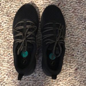 Puma sneakers never worn!